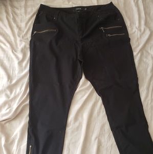 Black ankle length pants